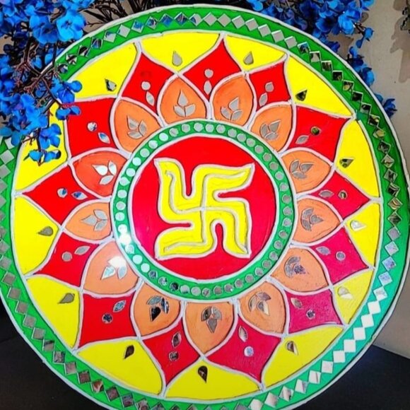 Lippan art and mud arts...type of wall hanging - Picture 6 of 7